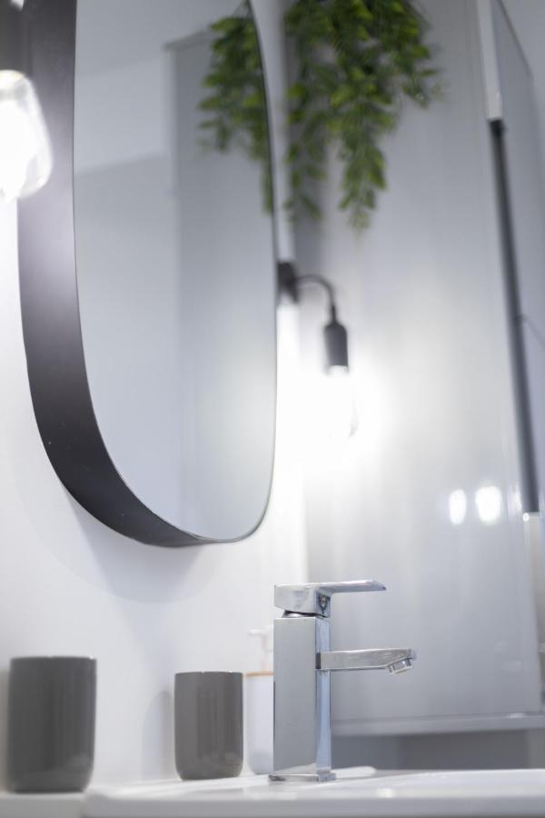 Apartment Doux Cocon Tropical Au Coeur Du Centre Troyes
